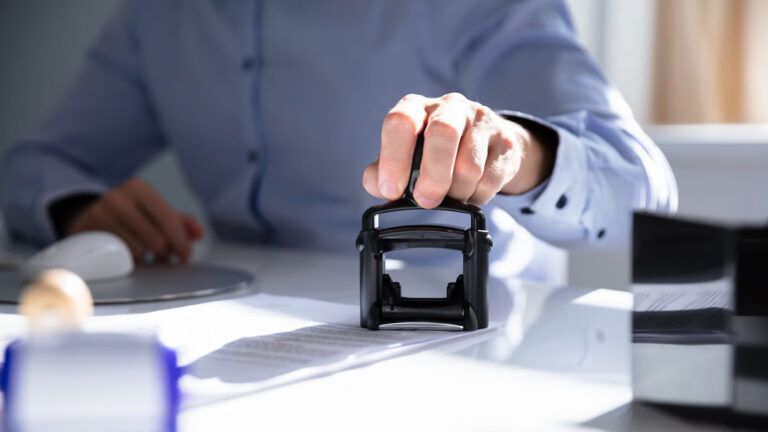 Tramitar permiso de trabajo